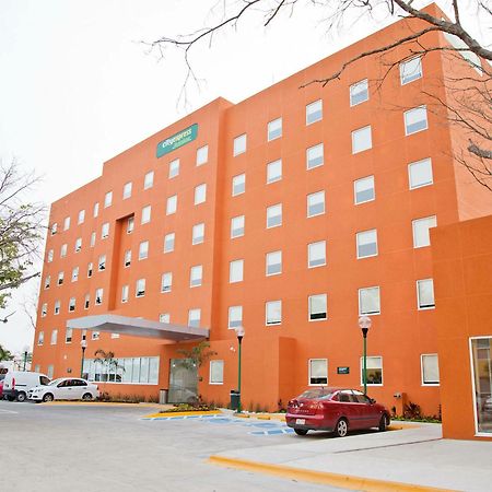 City Express Junior By Marriott Aguascalientes Centro Exterior photo