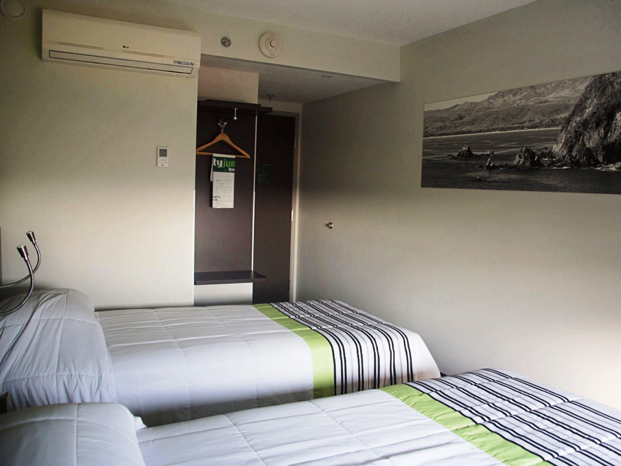 City Express Junior By Marriott Aguascalientes Centro Exterior photo