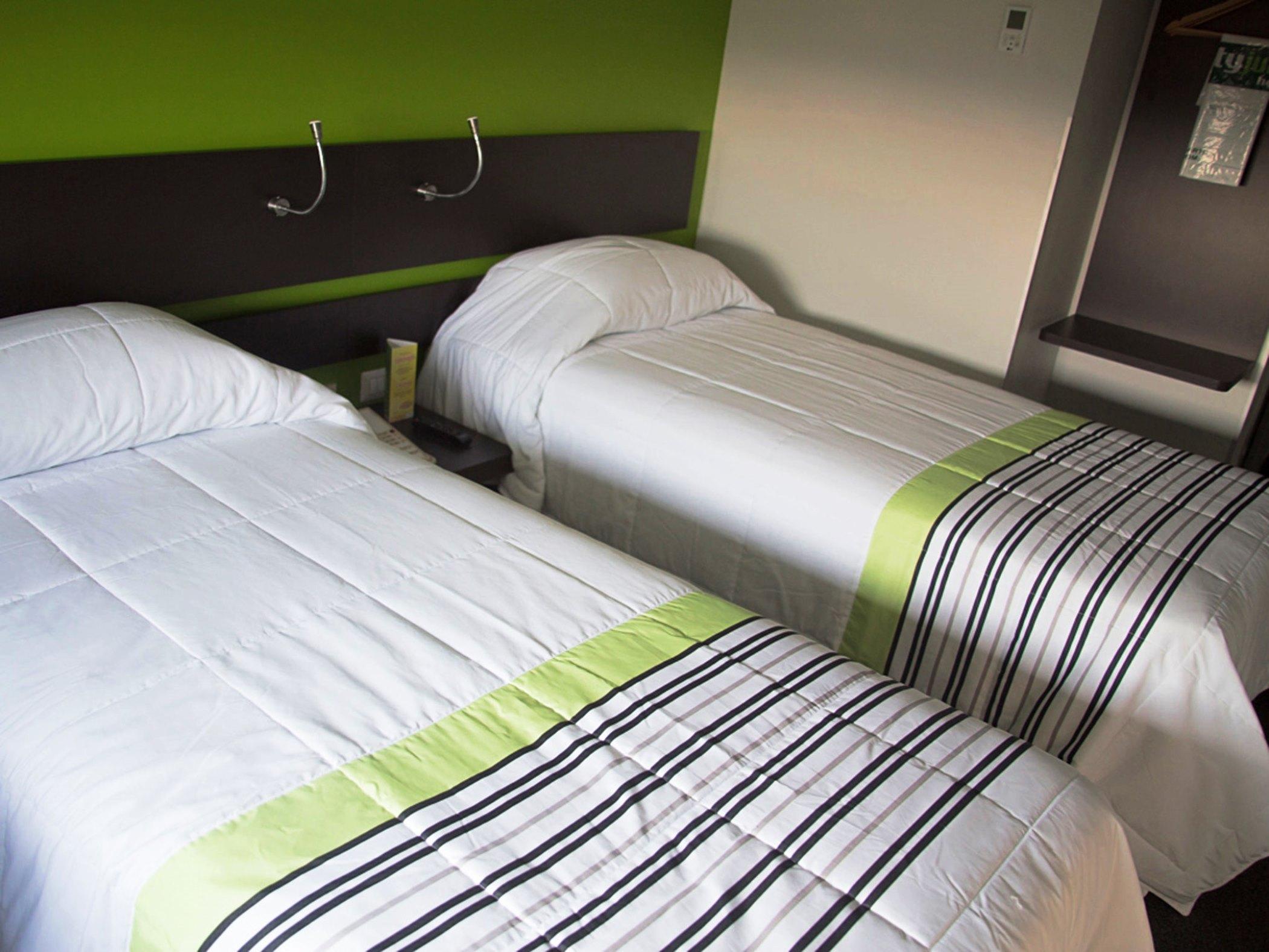 City Express Junior By Marriott Aguascalientes Centro Exterior photo