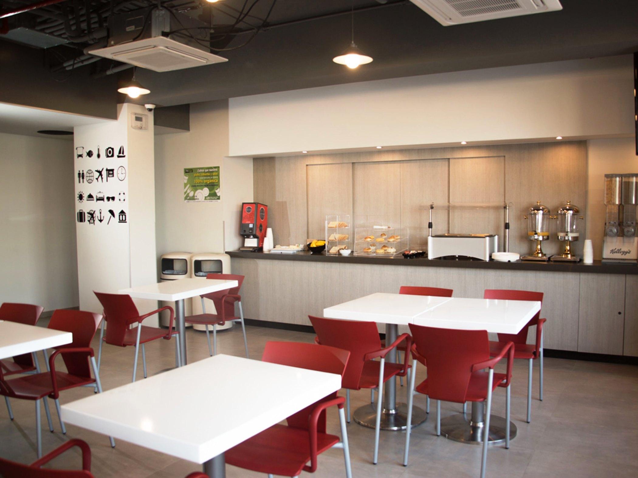 City Express Junior By Marriott Aguascalientes Centro Exterior photo