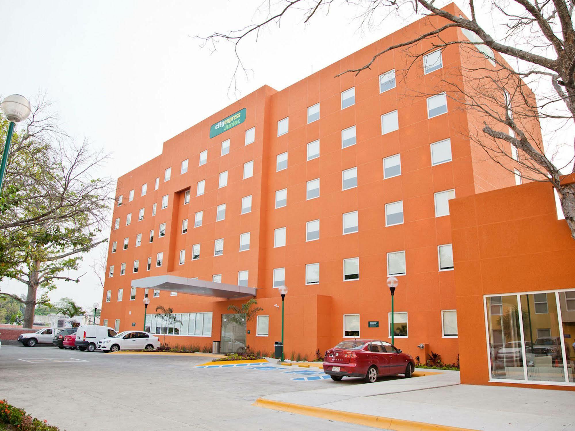City Express Junior By Marriott Aguascalientes Centro Exterior photo