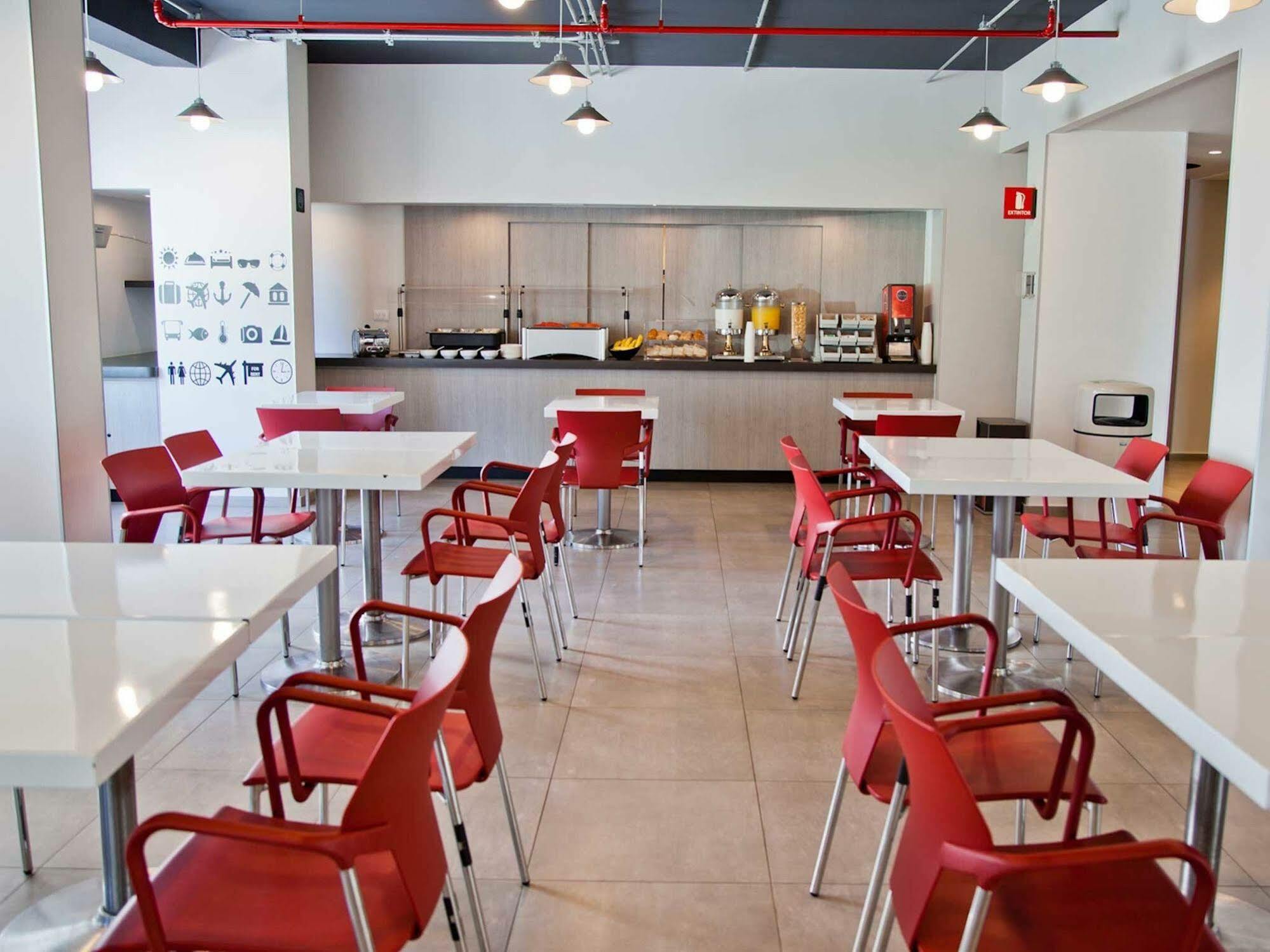 City Express Junior By Marriott Aguascalientes Centro Exterior photo