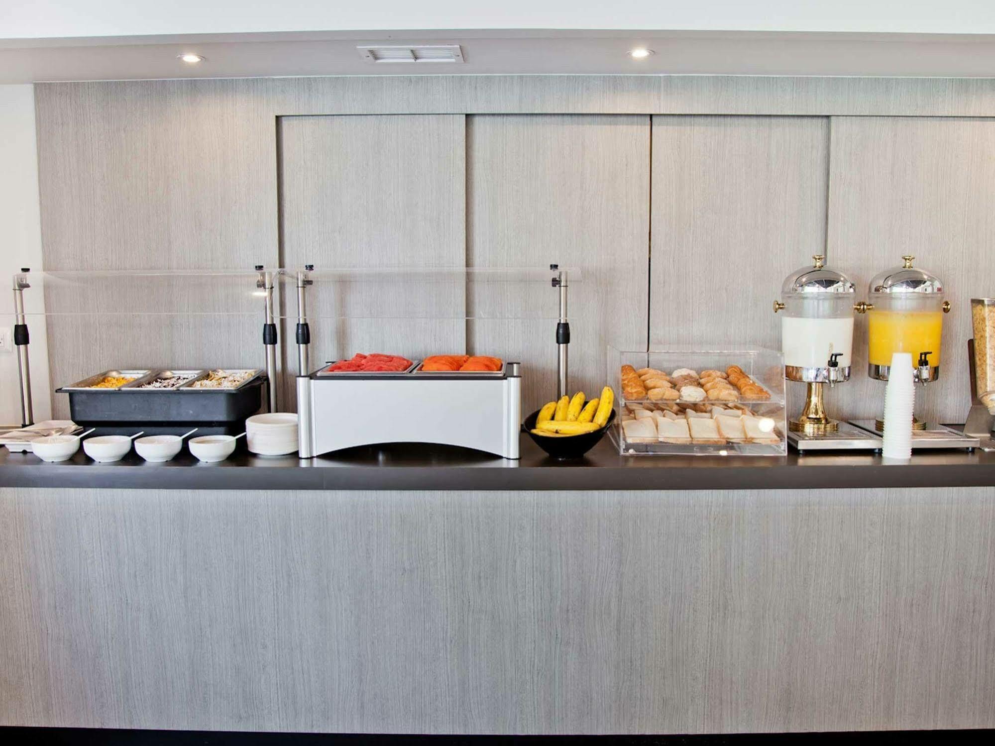 City Express Junior By Marriott Aguascalientes Centro Exterior photo